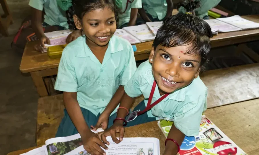 puducherry-india-december-circa-unidentified-happy-pupils-classmates-government-school-uniforms-studying-reading-english-books-138817245